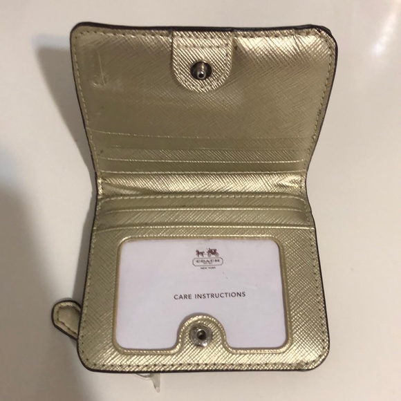 Wallet - Picture 2 of 3